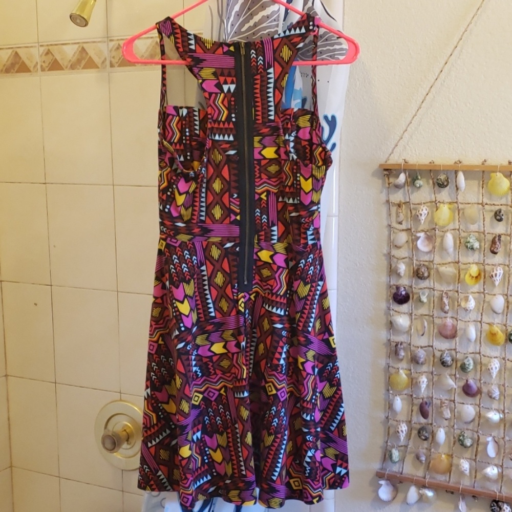 Vibrant Tribal Print Summer Dress - Picture 4 of 4